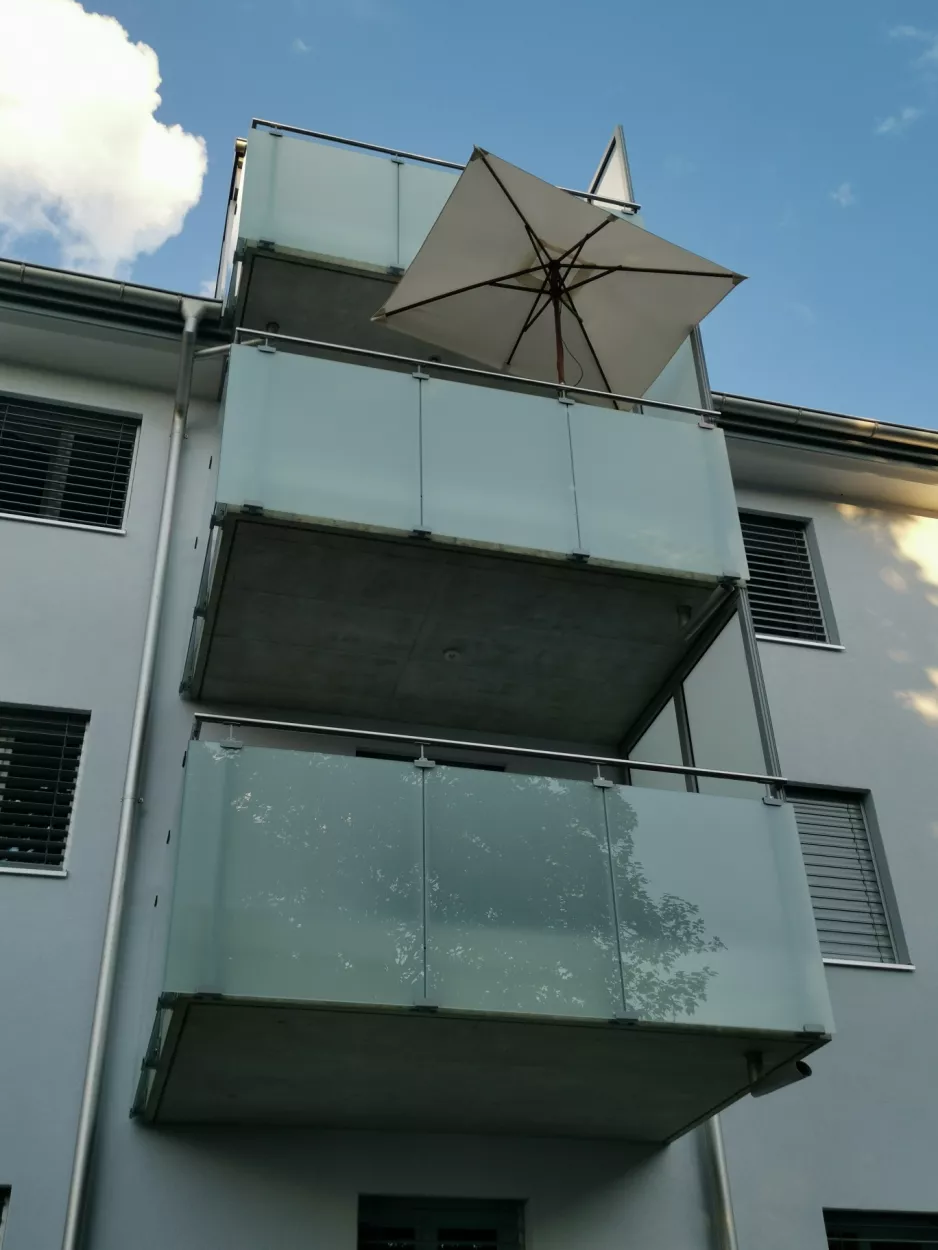 Balkon Geländer Glas